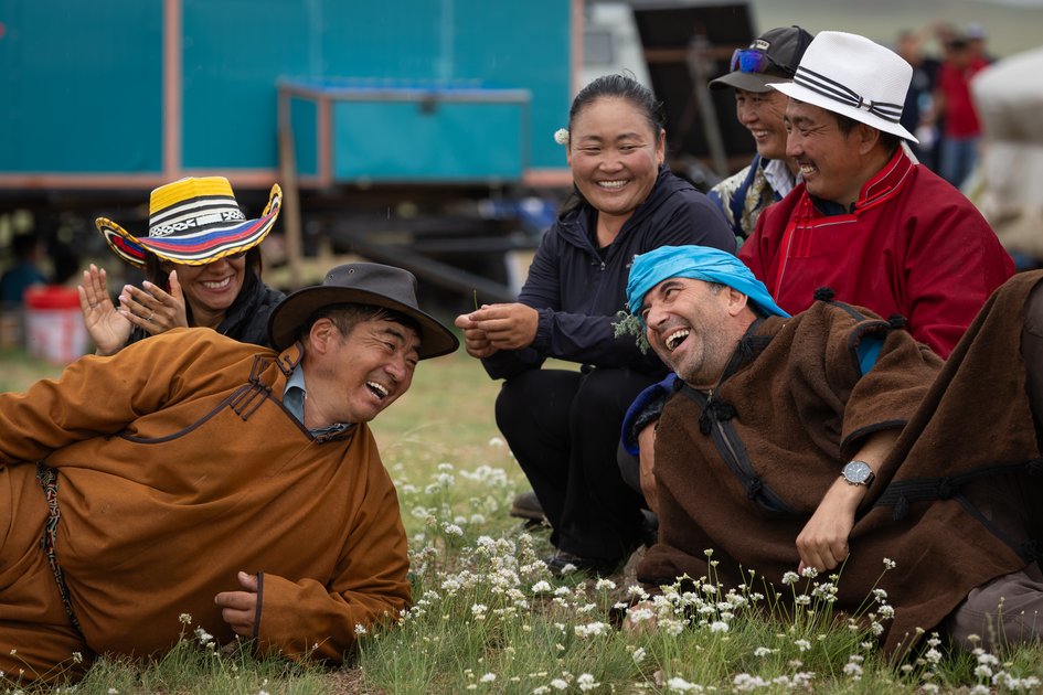 Caravan crew rests before continuing its journey